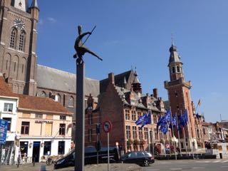The same statue of the Herbakker from a different angle. This is the main town square in Eeklo, with our restaurant just out of the picture to the right.