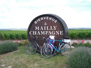 The big barrel out front means bubbles are just a few steps away.