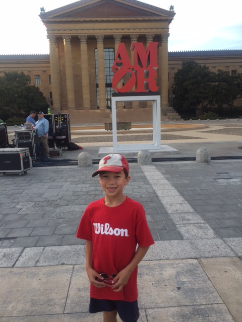 The iconic Love sculpture translated into Italian at the top of the Art Museum steps.