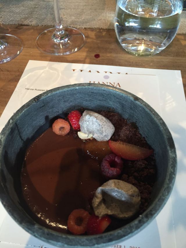 I am not usually one for dessert, let alone a chocolate one, but this was redonculous.