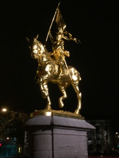 A city of statues: Just about everywhere you turn in the city, there is a statue. This is right near our old house--why there is a statue of Joan of Arc in Philly is still a mystery to me, though.